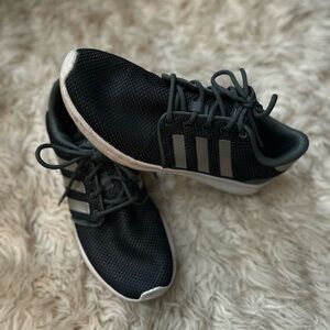 ADIDAS Women’s QT Racer Cloudfoam Sneakers Dark Green & Gold Size 8.5